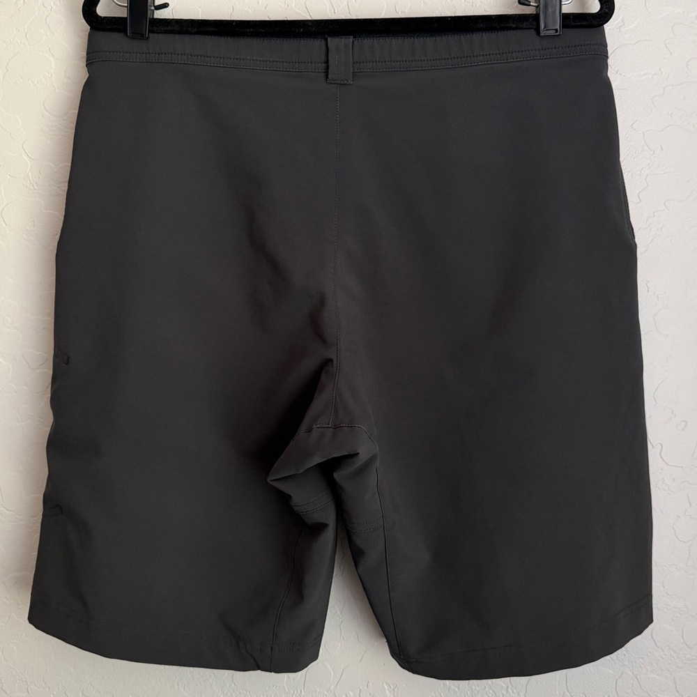 REI Men's Belted Outdoor Shorts Dark Gray Medium?‎ - Picture 2 of 10